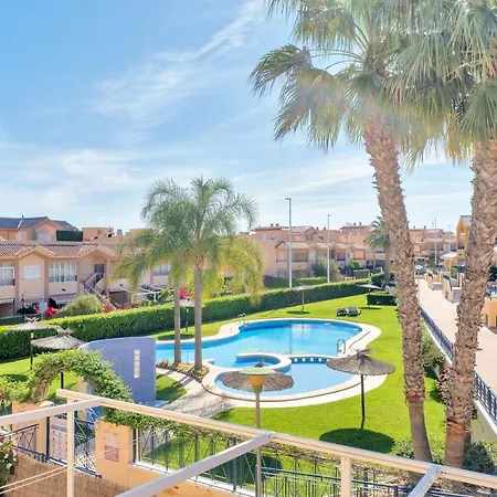 Casa En Playa Con Piscina Novamar