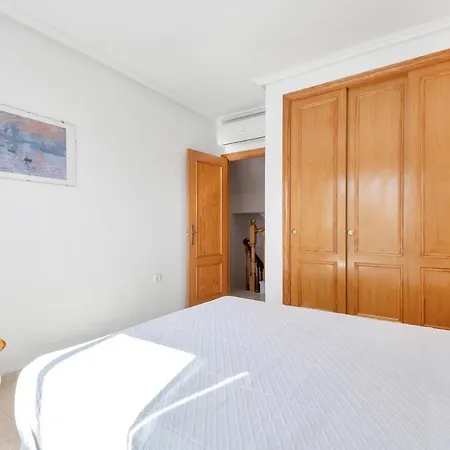 Casa En Playa Con Piscina Novamar Nyaraló *