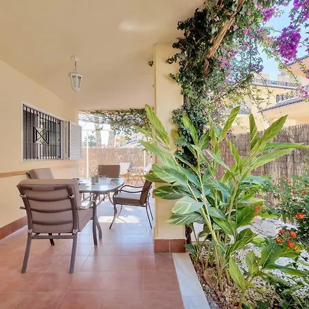 Casa En Playa Con Piscina Novamar Сasa de vacaciones